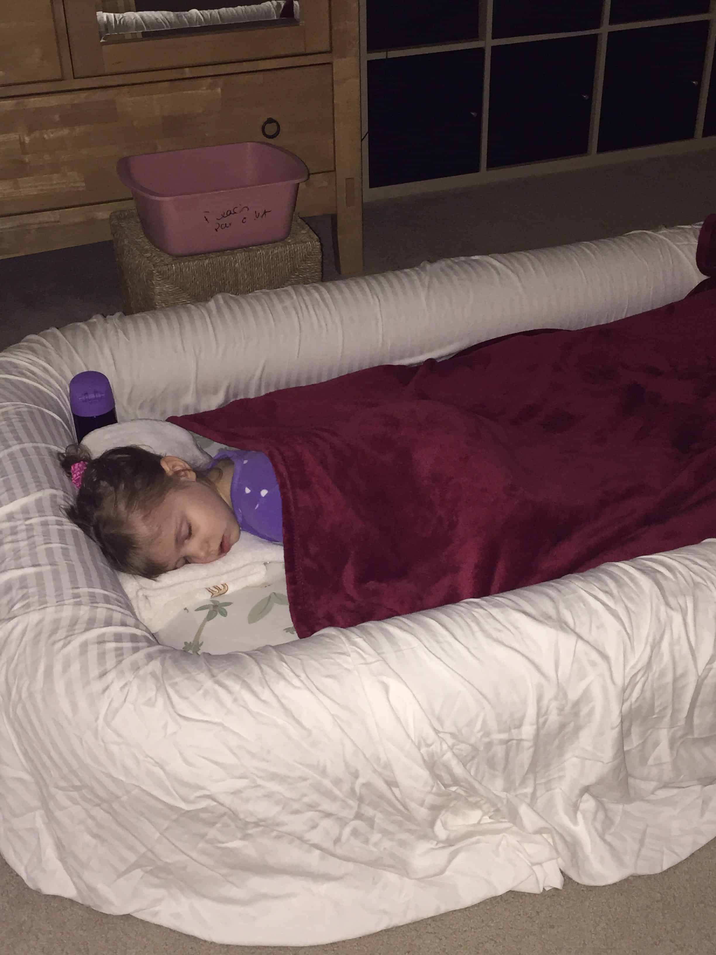 Toddler travel bed